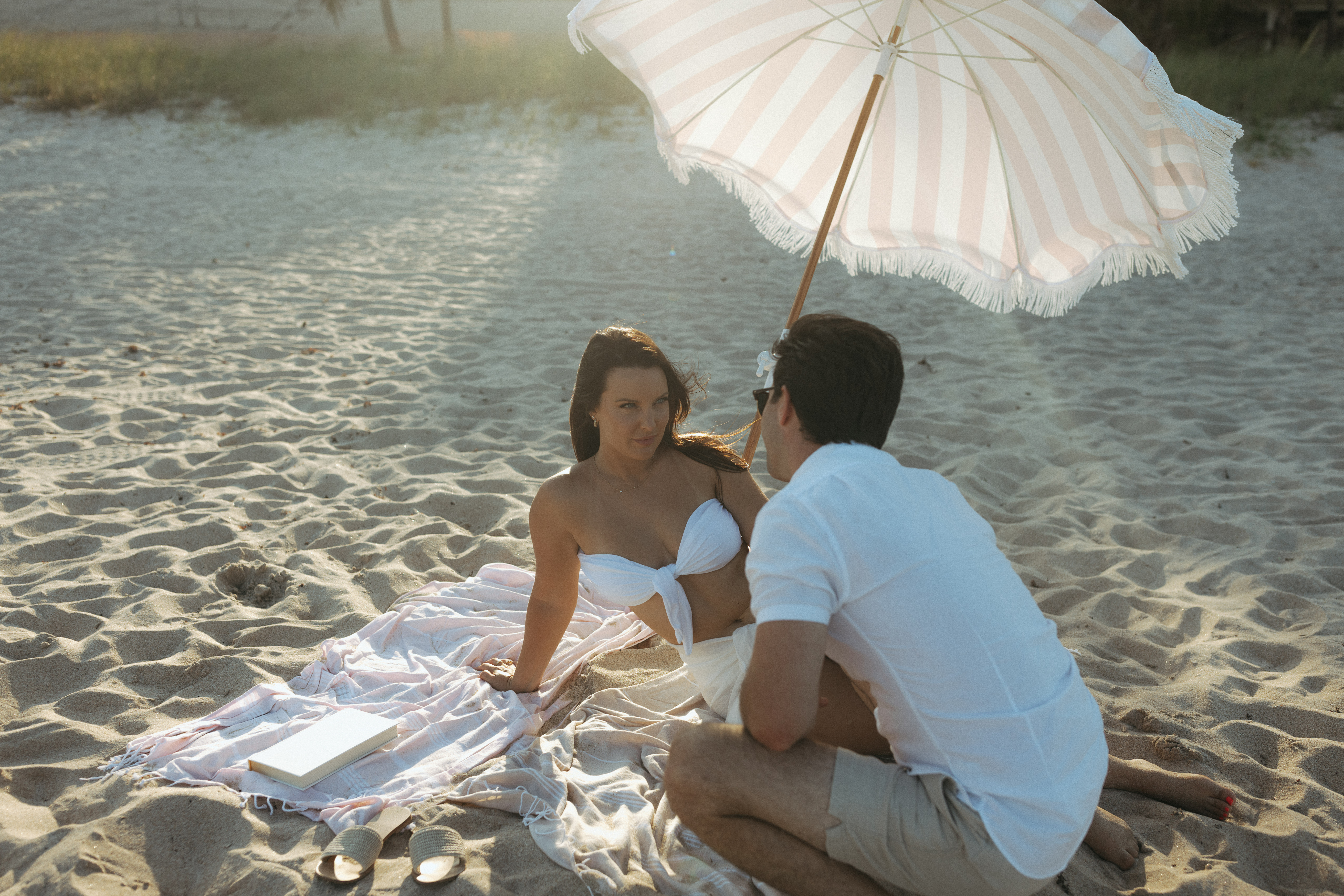 An Vintage-Inspired Engagement Session on the Beaches of Florida