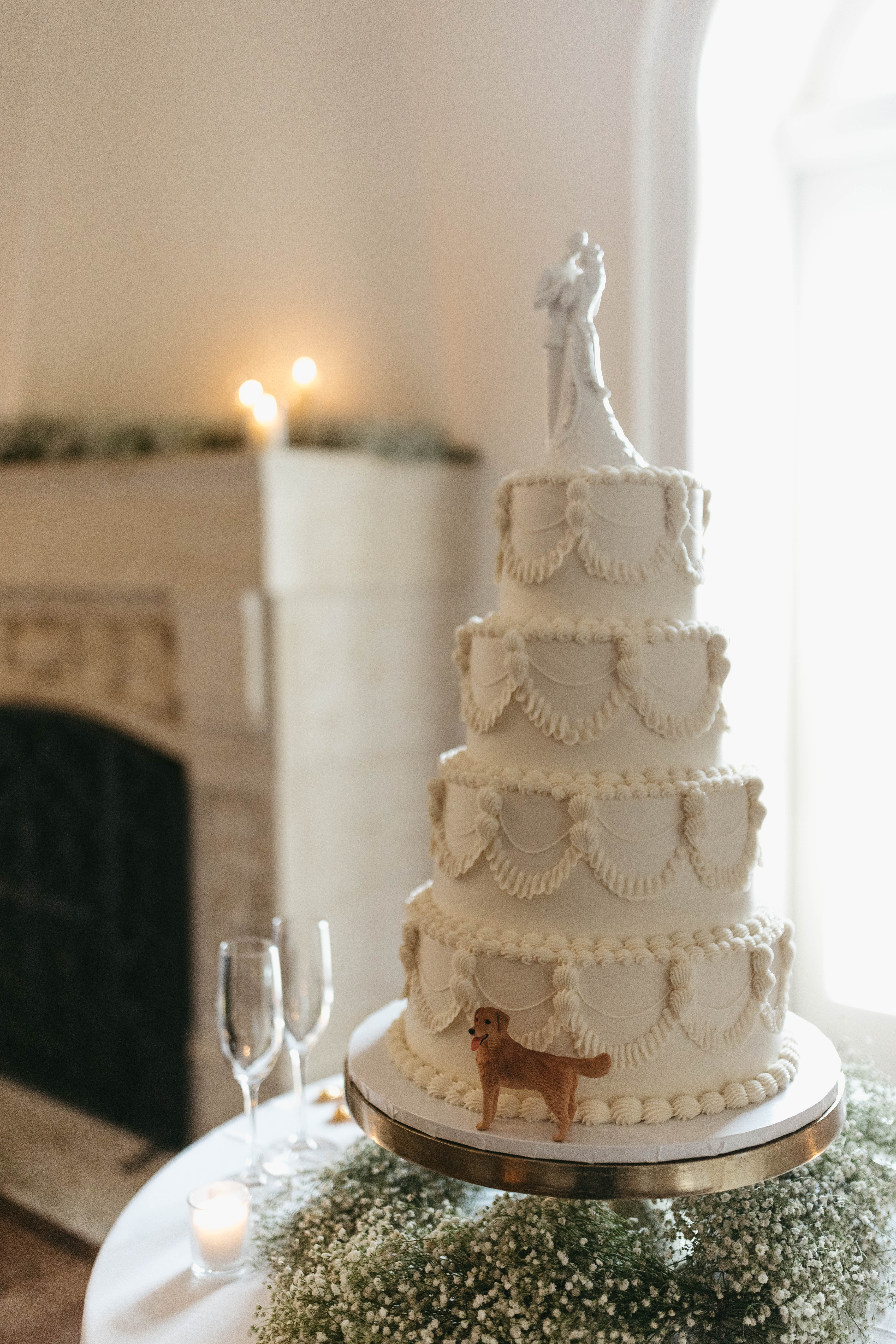 A romantic, high-end wedding at the Crane Club in South Florida, Noah and Annie’s day was filled with artistic details, timeless fashion, and effortless elegance—captured through an editorial, story-driven lens in the heart of West Palm Beach.