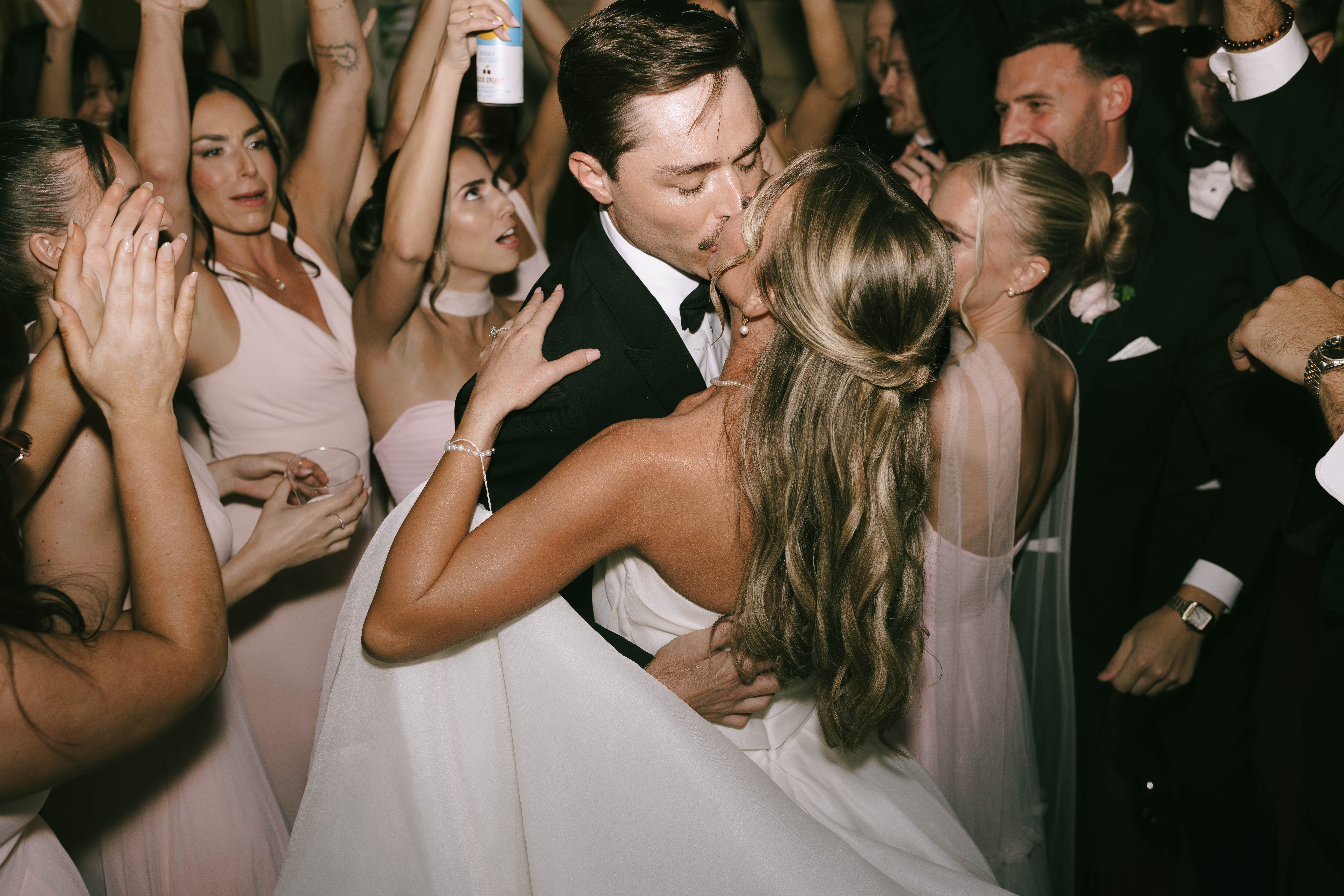 A romantic, high-end wedding at the Crane Club in South Florida, Noah and Annie’s day was filled with artistic details, timeless fashion, and effortless elegance—captured through an editorial, story-driven lens in the heart of West Palm Beach.