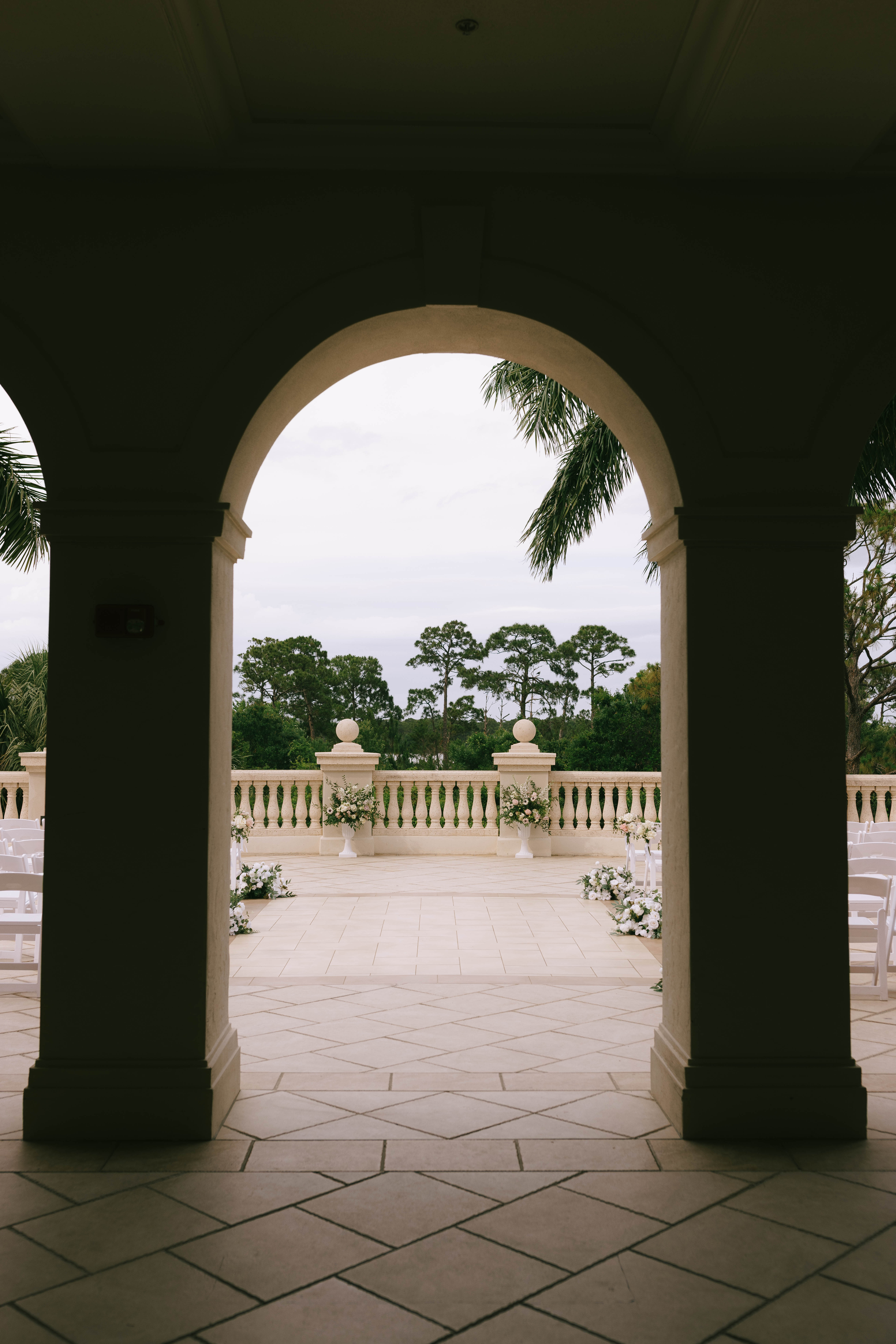 A romantic, high-end wedding at the Crane Club in South Florida, Noah and Annie’s day was filled with artistic details, timeless fashion, and effortless elegance—captured through an editorial, story-driven lens in the heart of West Palm Beach.