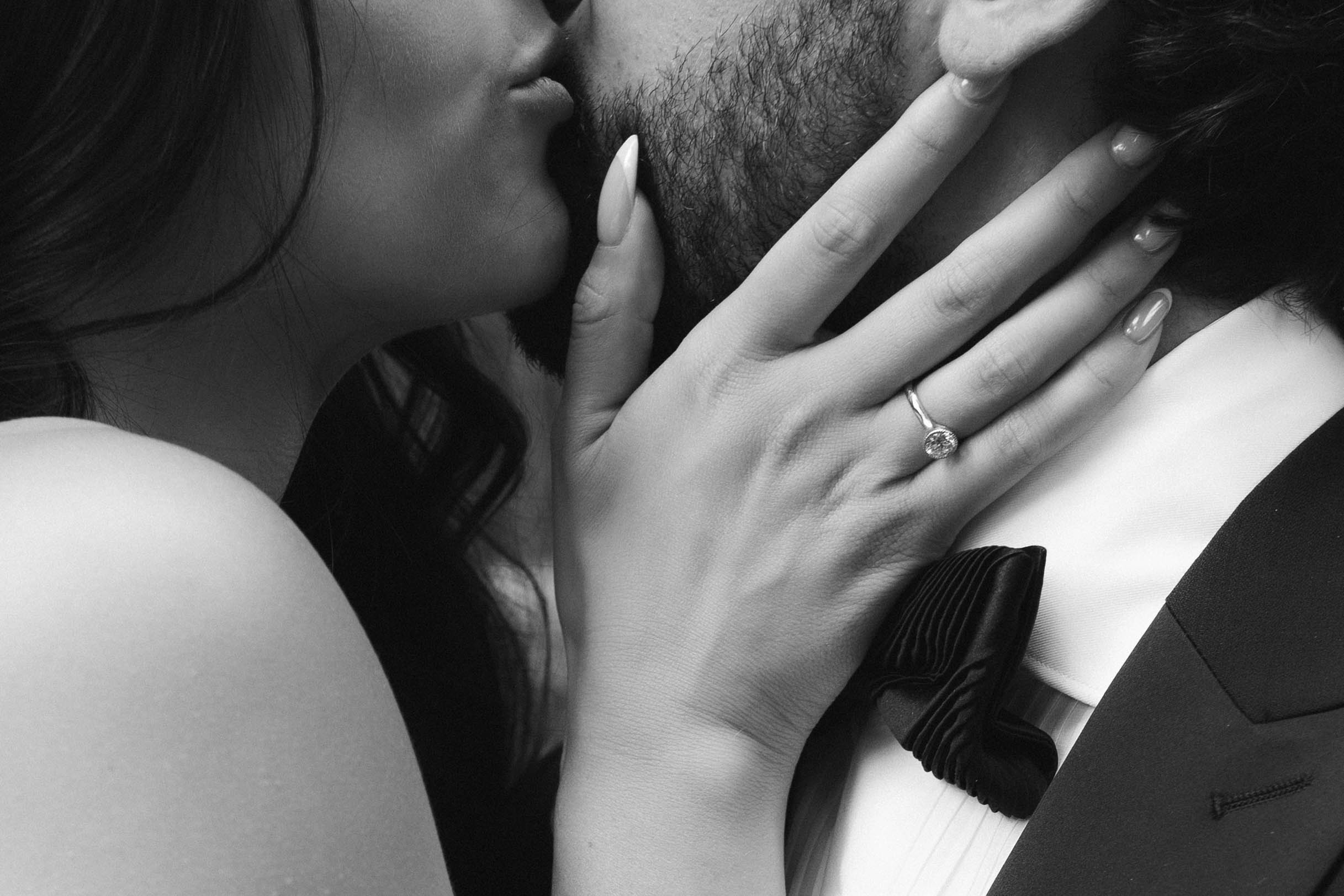 Editorial bride and groom portraits at NYIT de Seversky Mansion